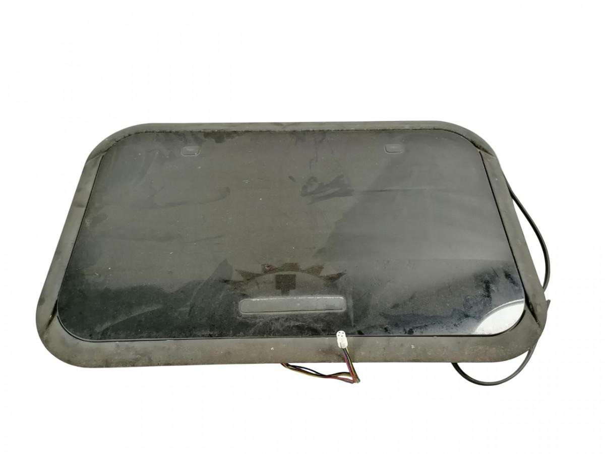 DAF Katuseluuk 1690486 - Univerzális alkatrész - Teherautó: 1 kép. DAF Katuseluuk 1690486 - Univerzális alkatrész - Teherautó: 1 kép.