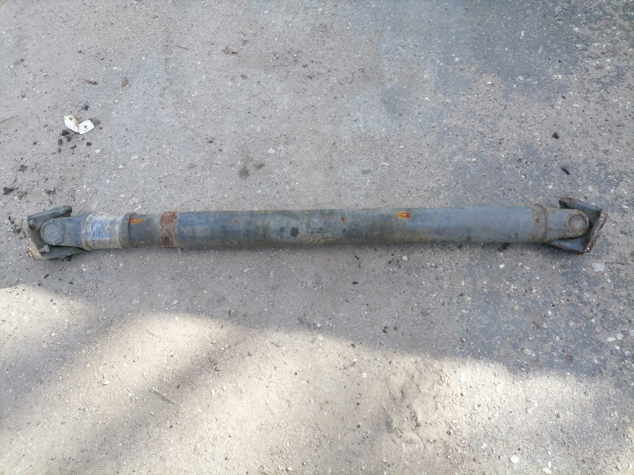 DAF Propeller shaft 12345 - Kardántengely - Teherautó: 5 kép. DAF Propeller shaft 12345 - Kardántengely - Teherautó: 5 kép.