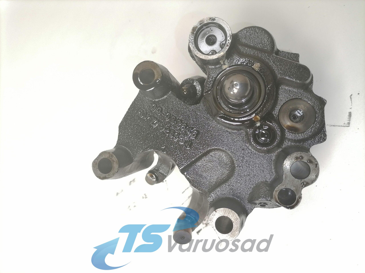 DAF Set of rockers with shaft 1732002 - Univerzális alkatrész - Teherautó: 2 kép. DAF Set of rockers with shaft 1732002 - Univerzális alkatrész - Teherautó: 2 kép.