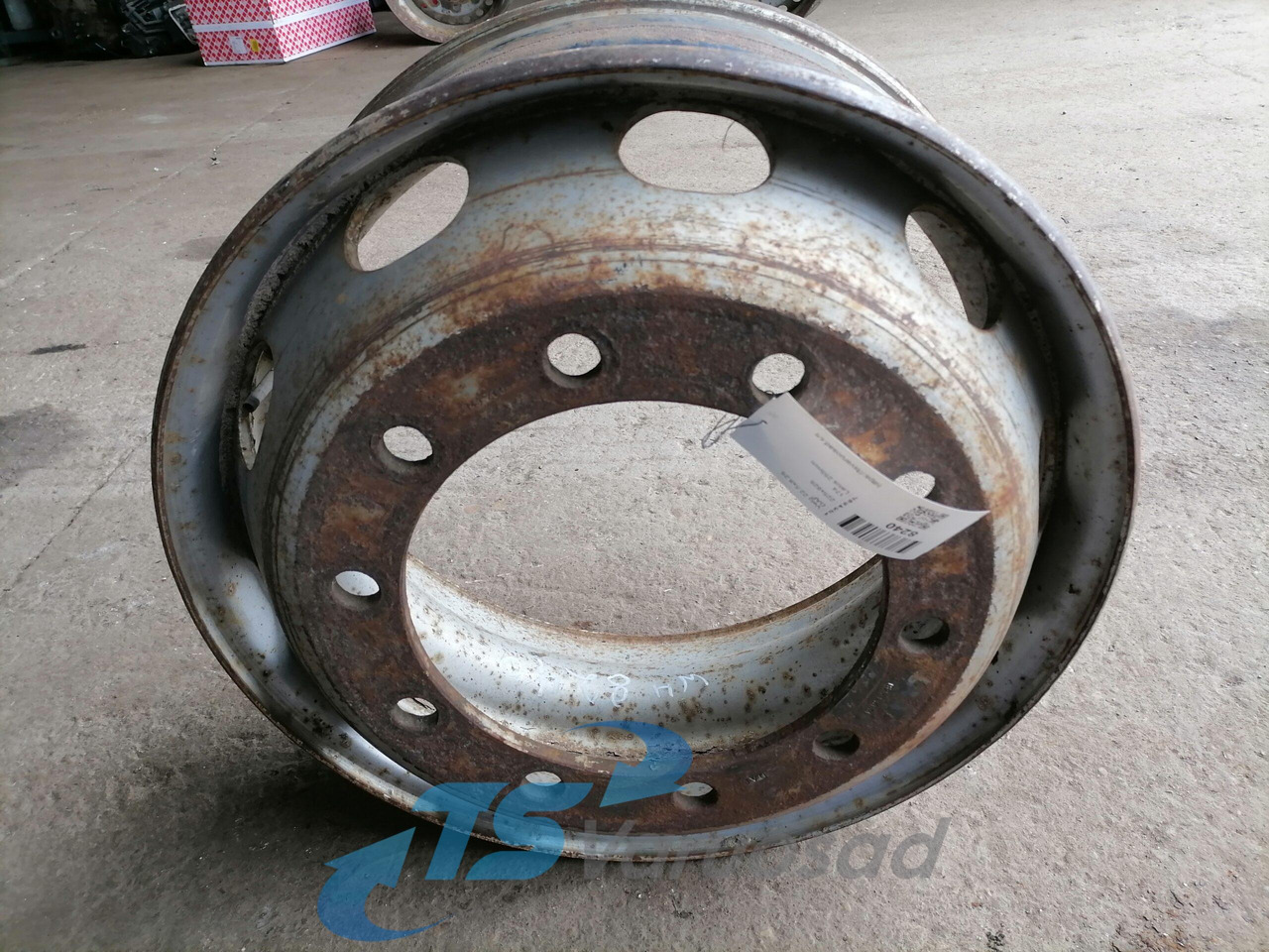 DAF Velg 22.5x8.25 225x825 - Gumiabroncsok és felnik - Teherautó: 5 kép. DAF Velg 22.5x8.25 225x825 - Gumiabroncsok és felnik - Teherautó: 5 kép.