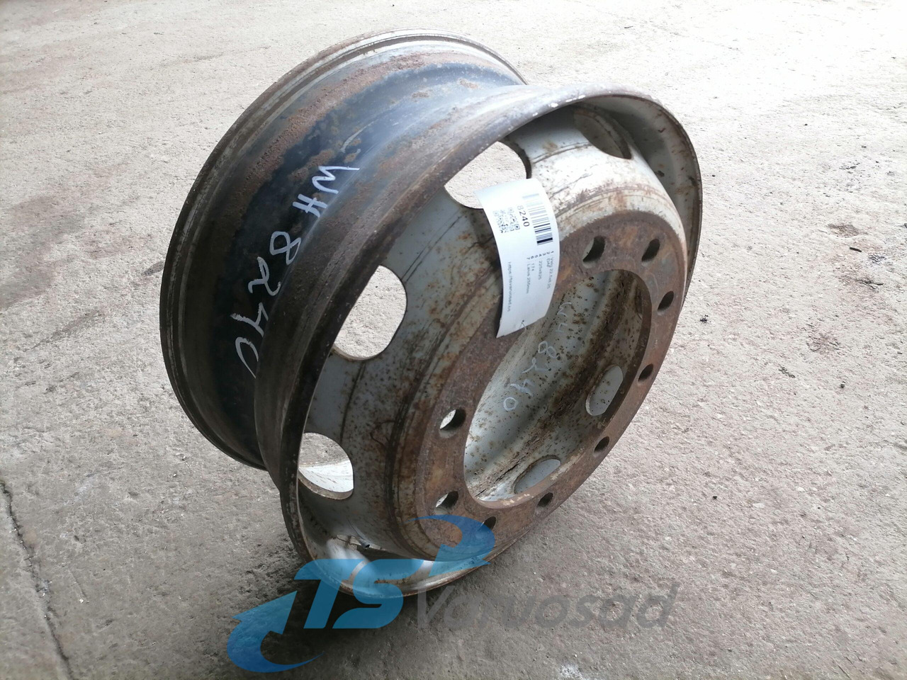 DAF Velg 22.5x8.25 225x825 - Gumiabroncsok és felnik - Teherautó: 2 kép. DAF Velg 22.5x8.25 225x825 - Gumiabroncsok és felnik - Teherautó: 2 kép.
