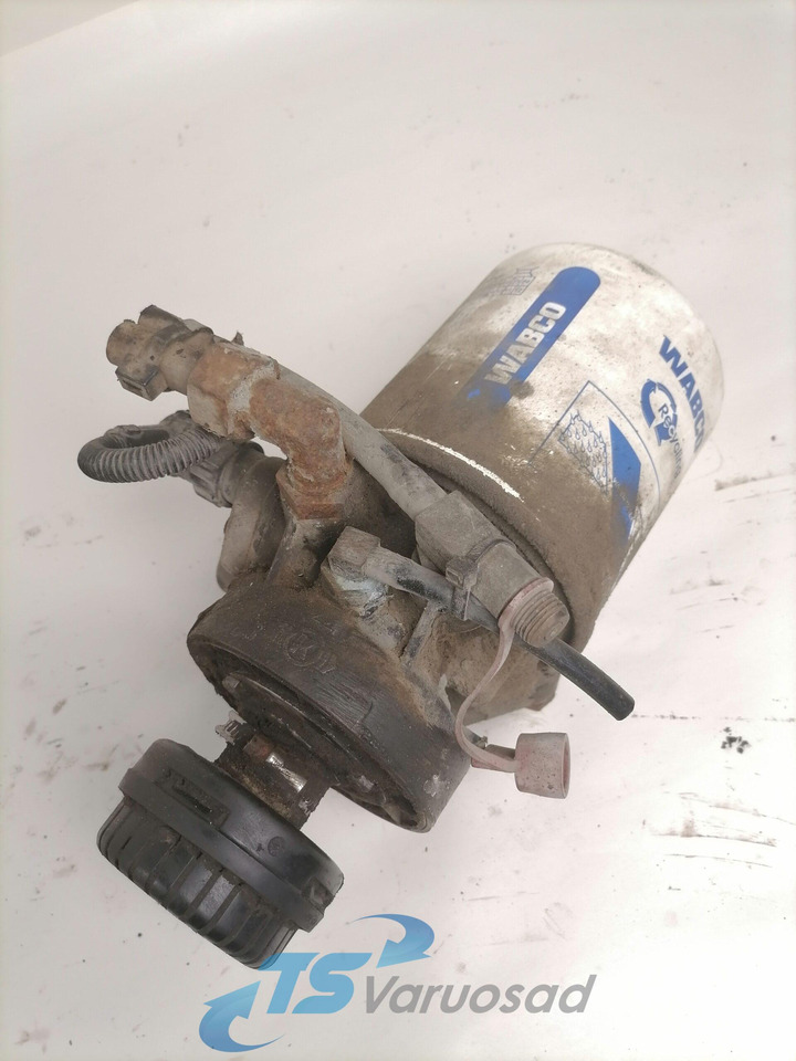 MAN Air dryer LA8212 - Fékszelep - Teherautó: 1 kép. MAN Air dryer LA8212 - Fékszelep - Teherautó: 1 kép.