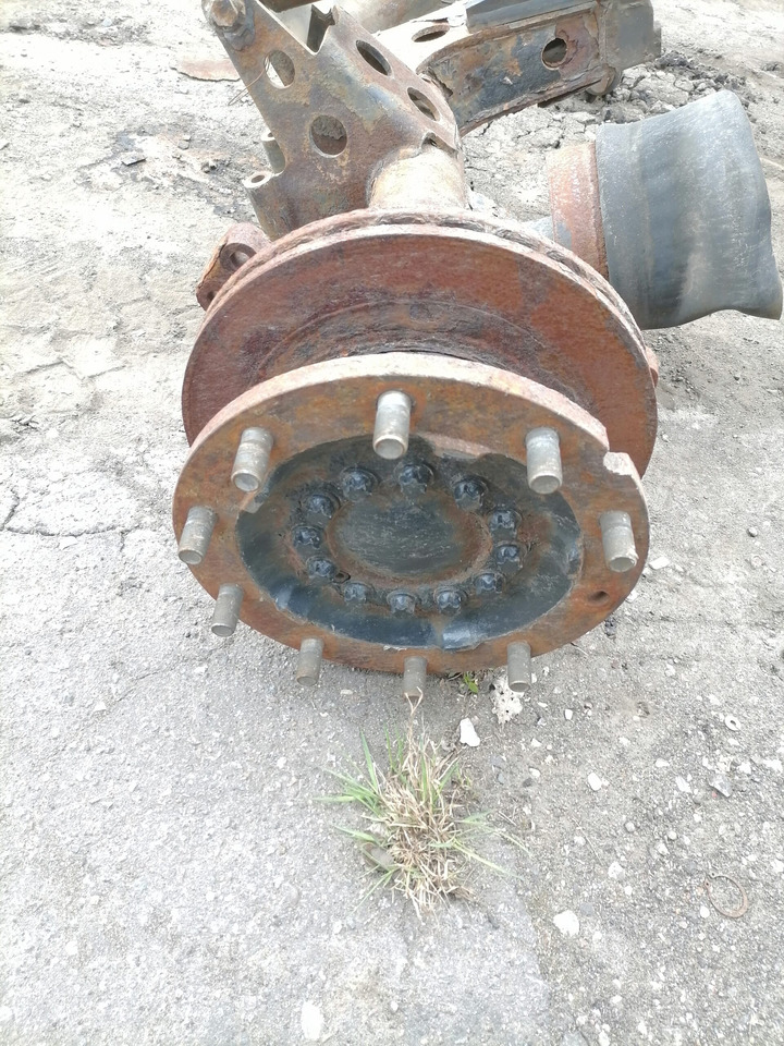 MAN Axel housing 12345 - Tengely és alkatrészek - Teherautó: 5 kép. MAN Axel housing 12345 - Tengely és alkatrészek - Teherautó: 5 kép.