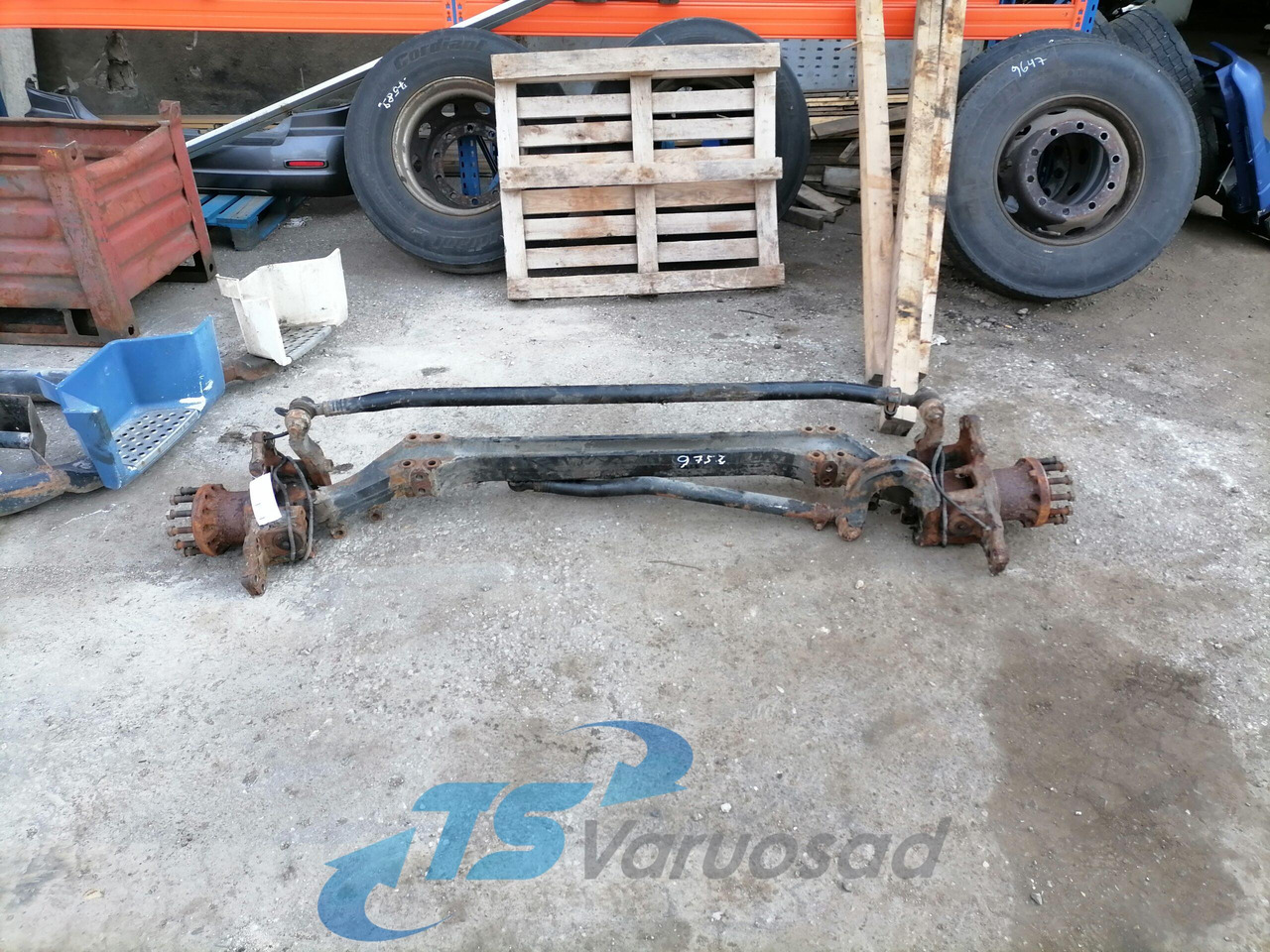 MAN Axel housing 81440017045 - Első tengely - Teherautó: 1 kép. MAN Axel housing 81440017045 - Első tengely - Teherautó: 1 kép.