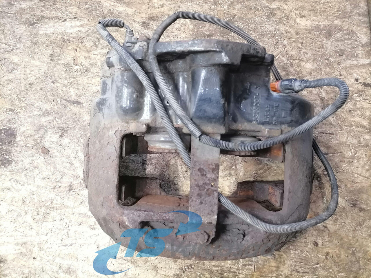 MAN Brake caliper 68323007 - Fék alkatrészek - Teherautó: 2 kép. MAN Brake caliper 68323007 - Fék alkatrészek - Teherautó: 2 kép.