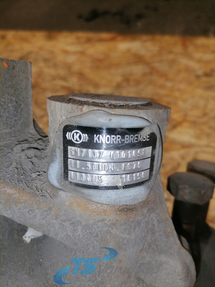 MAN Brake caliper 81508046678 - Fék alkatrészek - Teherautó: 5 kép. MAN Brake caliper 81508046678 - Fék alkatrészek - Teherautó: 5 kép.