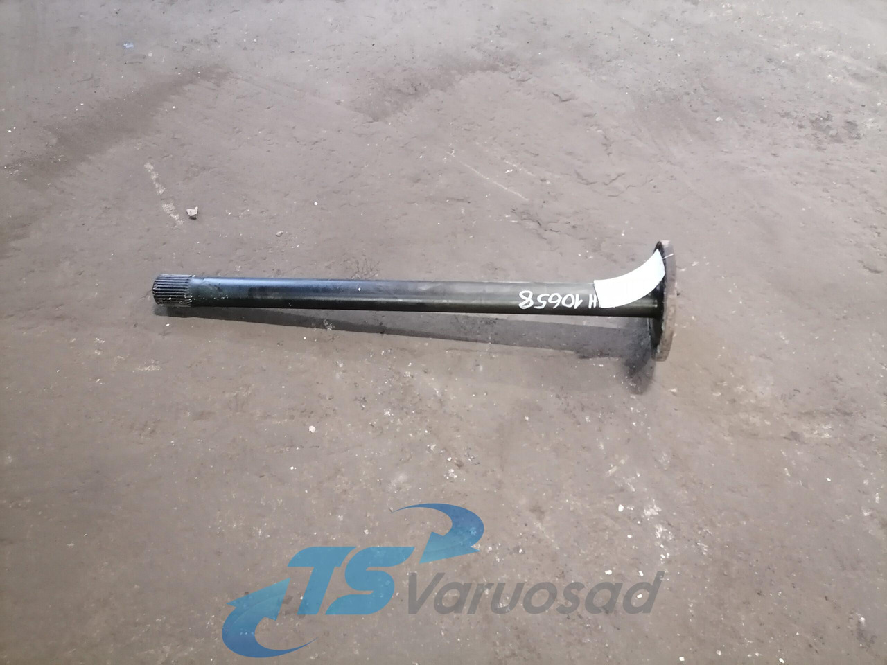 MAN Drive shaft 81355020146 - Féltengely - Teherautó: 1 kép. MAN Drive shaft 81355020146 - Féltengely - Teherautó: 1 kép.
