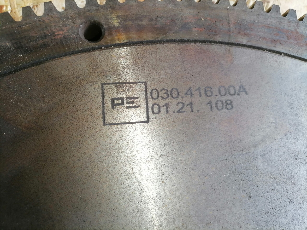 MAN Flywheel 03041600 - Univerzális alkatrész - Teherautó: 2 kép. MAN Flywheel 03041600 - Univerzális alkatrész - Teherautó: 2 kép.