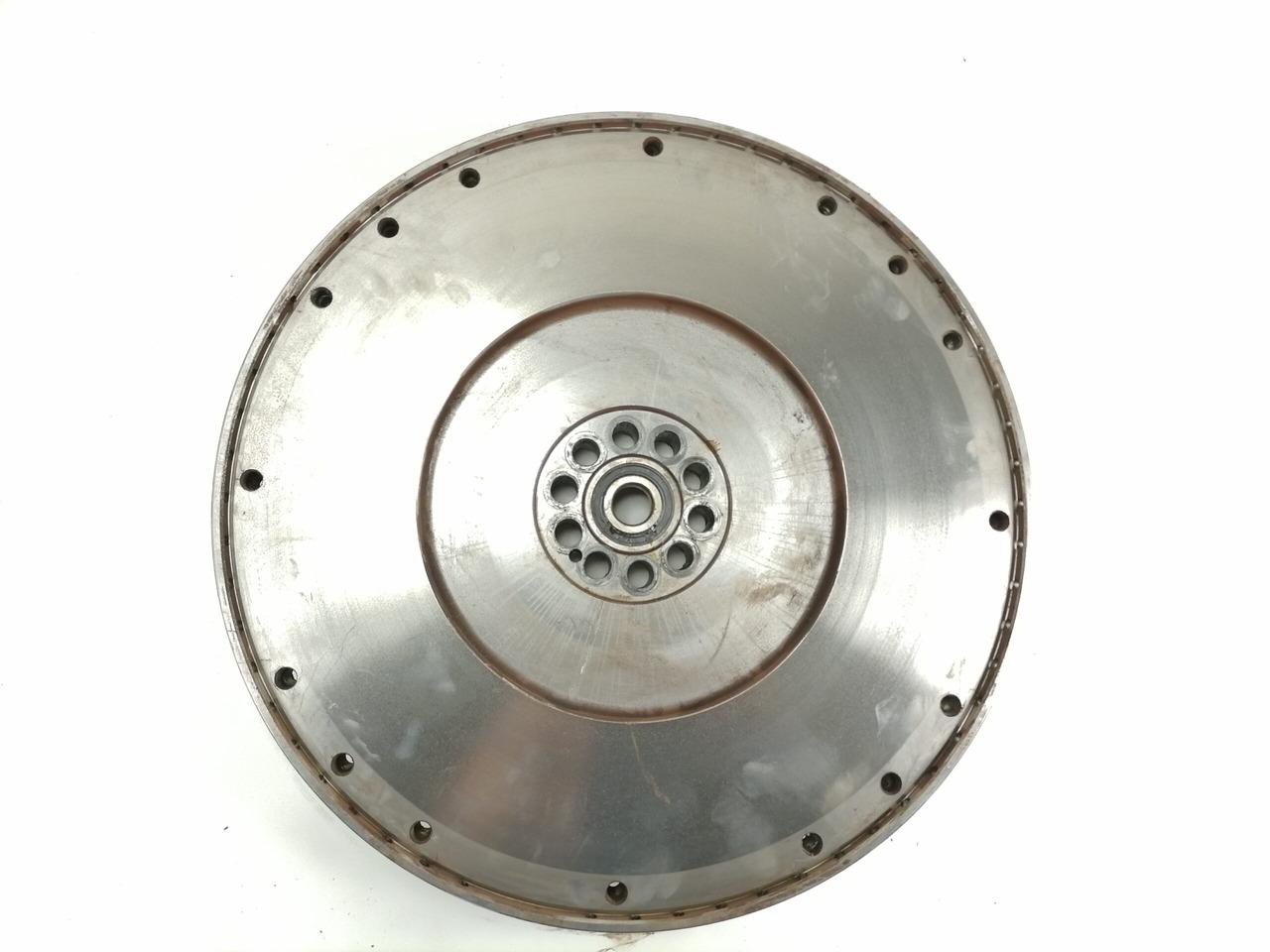 MAN Flywheel 03041700 - Univerzális alkatrész - Teherautó: 3 kép. MAN Flywheel 03041700 - Univerzális alkatrész - Teherautó: 3 kép.