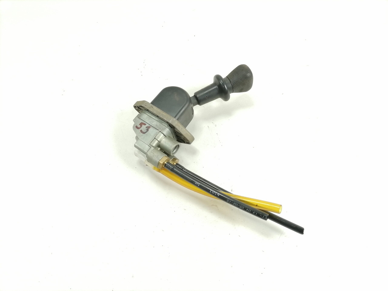 MAN Handbrake control lever 81523156185 - Univerzális alkatrész - Teherautó: 1 kép. MAN Handbrake control lever 81523156185 - Univerzális alkatrész - Teherautó: 1 kép.