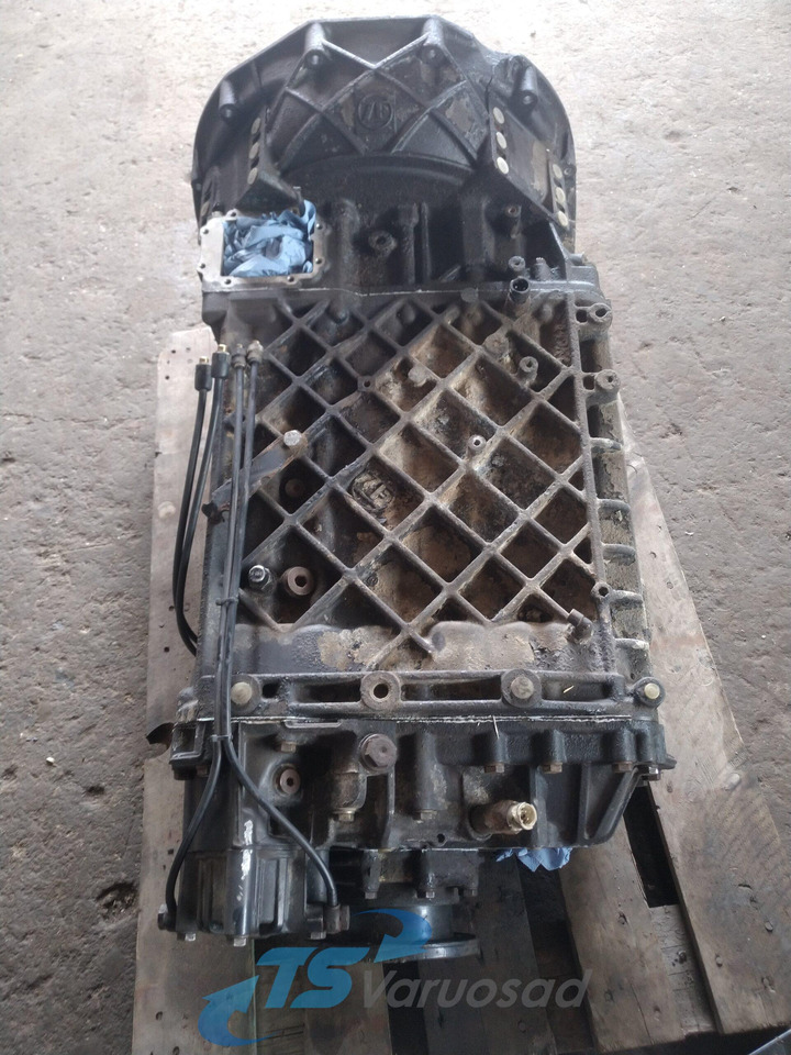 MAN Käigukast 16S-1920TD ( remonditud ) 16S2220TD - Sebességváltó és alkatrészek - Teherautó: 2 kép. MAN Käigukast 16S-1920TD ( remonditud ) 16S2220TD - Sebességváltó és alkatrészek - Teherautó: 2 kép.