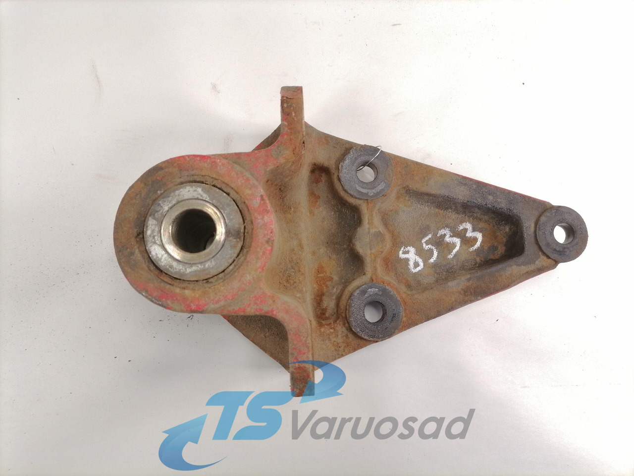 MAN Leaf spring bracket 81413013267 - Felfüggesztés - Teherautó: 2 kép. MAN Leaf spring bracket 81413013267 - Felfüggesztés - Teherautó: 2 kép.