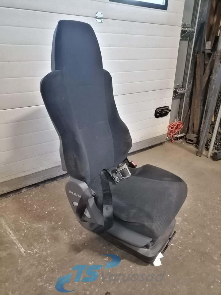 MAN Passenger seat 81623076326 - Ülés - Teherautó: 2 kép. MAN Passenger seat 81623076326 - Ülés - Teherautó: 2 kép.