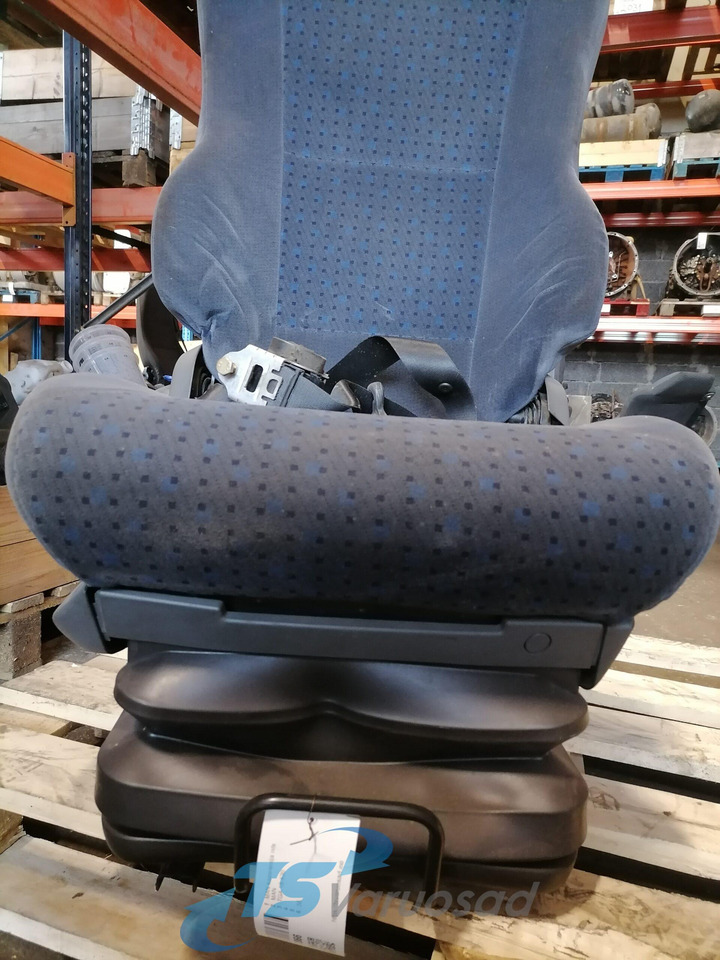 MAN Passenger seat - Ülés - Teherautó: 3 kép. MAN Passenger seat - Ülés - Teherautó: 3 kép.