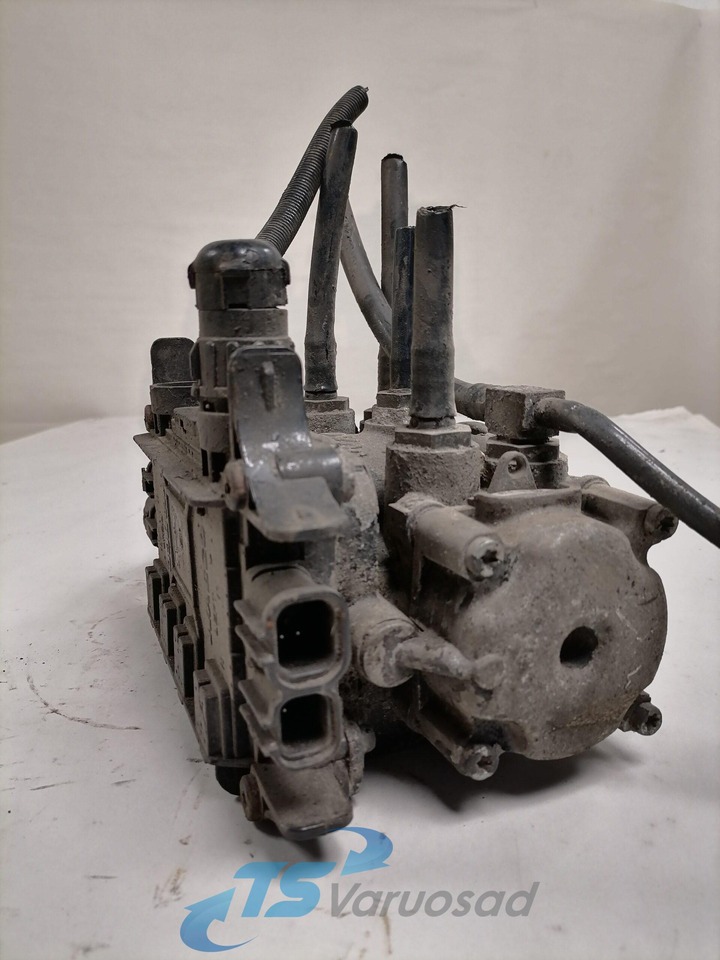 MAN Rear axel brake pressure control valve 4801041030 - Fékszelep - Teherautó: 4 kép. MAN Rear axel brake pressure control valve 4801041030 - Fékszelep - Teherautó: 4 kép.