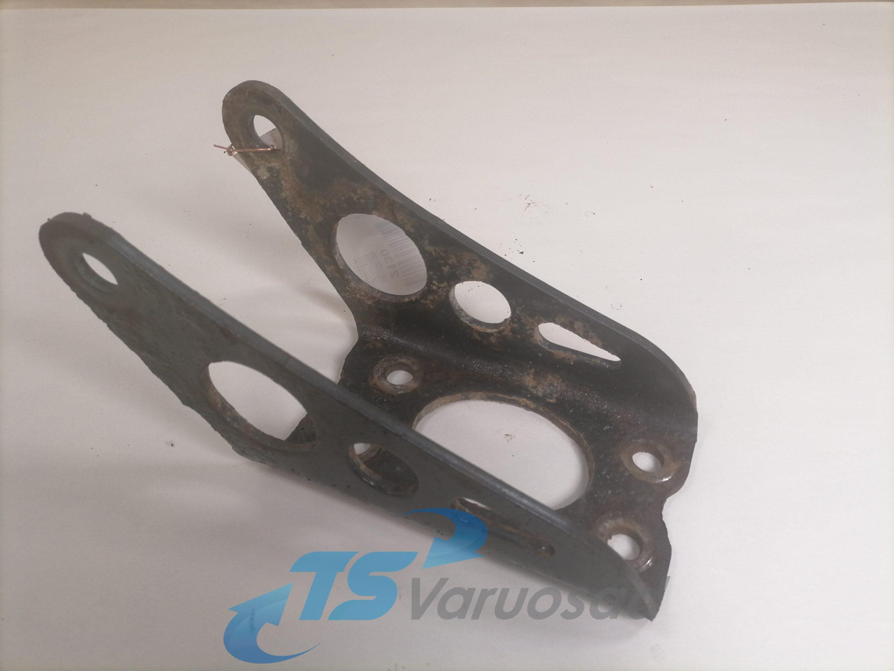 MAN Shock absorber mounting 81437400195 - Felfüggesztés - Teherautó: 1 kép. MAN Shock absorber mounting 81437400195 - Felfüggesztés - Teherautó: 1 kép.