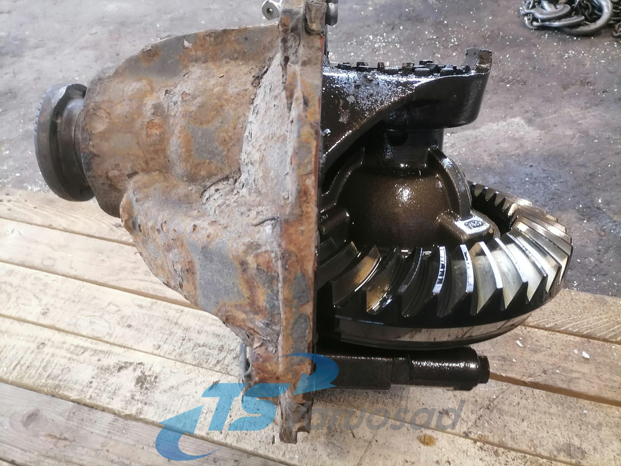 MB Axel gear A0003504303 - Véglehajtás - Teherautó: 4 kép. MB Axel gear A0003504303 - Véglehajtás - Teherautó: 4 kép.