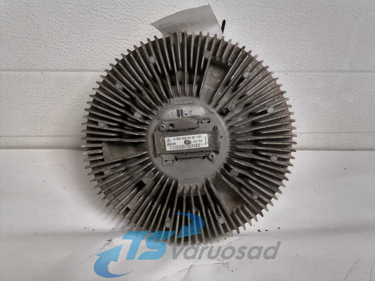 MB Cooling fan A0002008422 - Ventilátor - Teherautó: 1 kép. MB Cooling fan A0002008422 - Ventilátor - Teherautó: 1 kép.