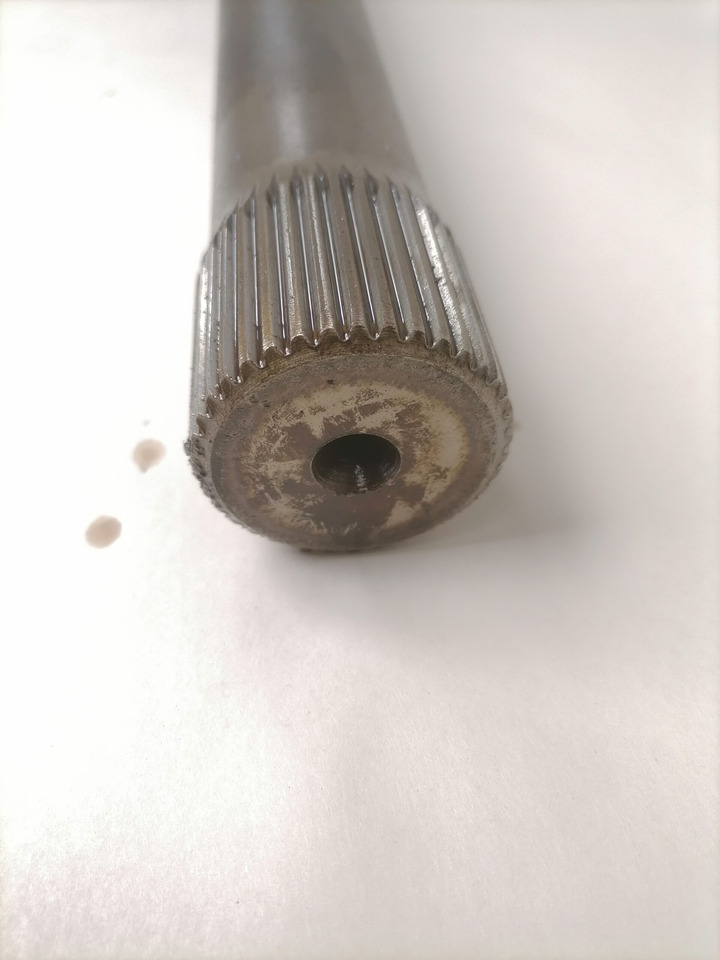 MB Drive shaft A9703570301 - Féltengely - Teherautó: 3 kép. MB Drive shaft A9703570301 - Féltengely - Teherautó: 3 kép.