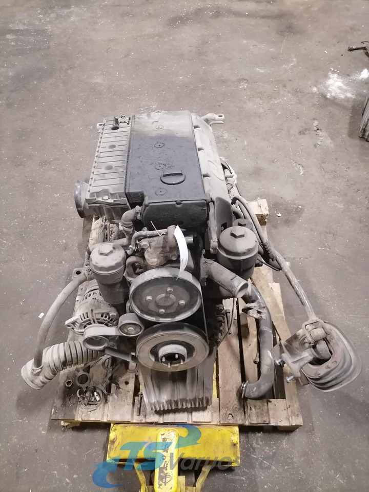 MB Engine OM904 - Motor - Teherautó: 5 kép. MB Engine OM904 - Motor - Teherautó: 5 kép.
