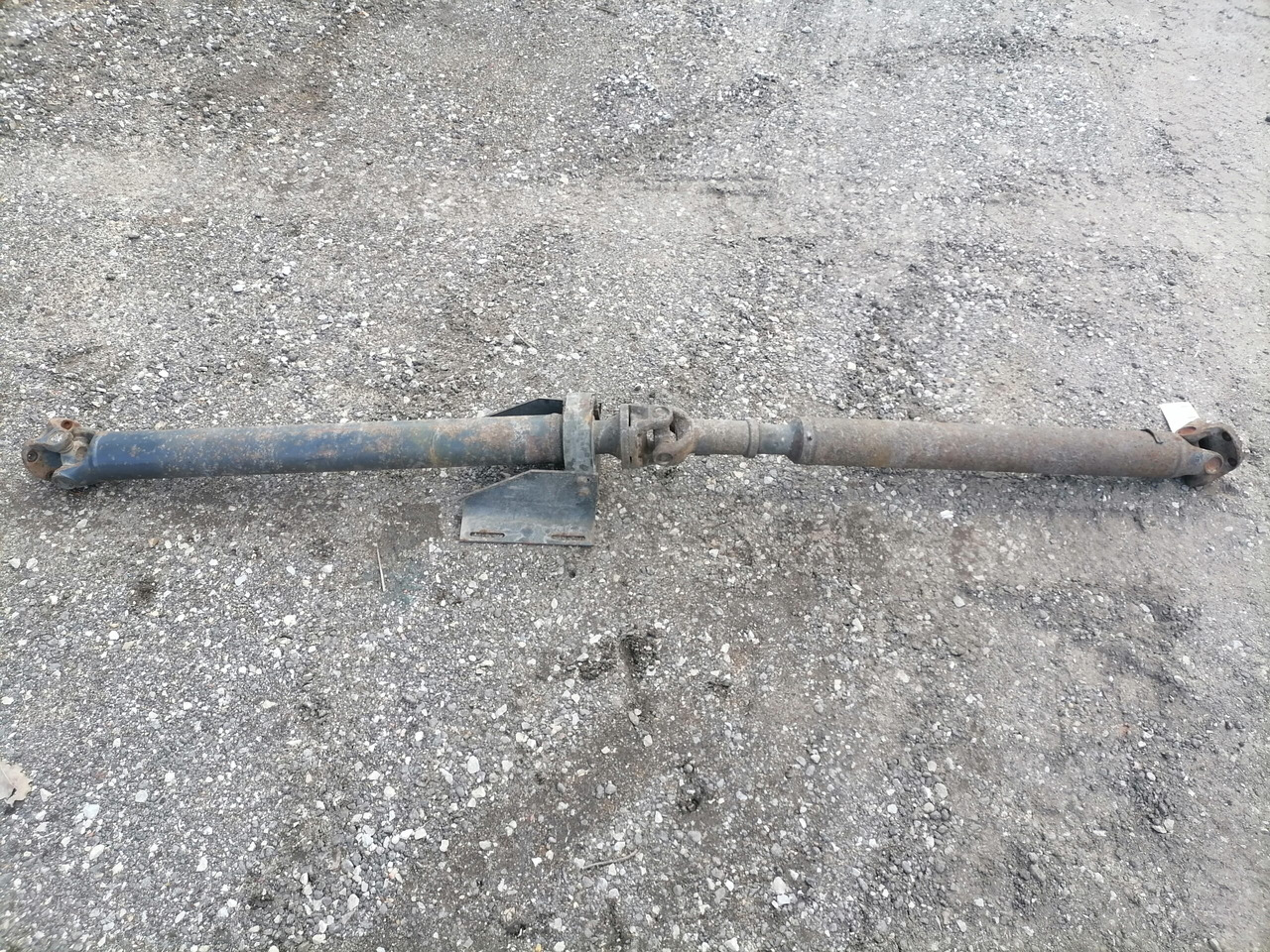 MB Propeller shaft 970410010 - Kardántengely - Teherautó: 2 kép. MB Propeller shaft 970410010 - Kardántengely - Teherautó: 2 kép.