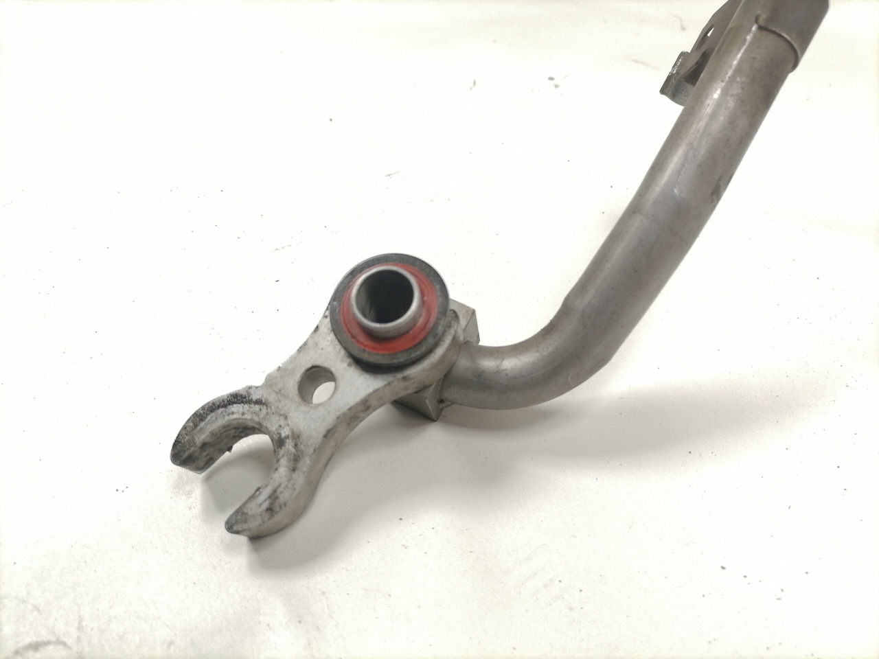 Mercedes-Benz A/C pipe A9608307517 - Fűtés/ Szellőzés gep - Teherautó: 2 kép. Mercedes-Benz A/C pipe A9608307517 - Fűtés/ Szellőzés gep - Teherautó: 2 kép.