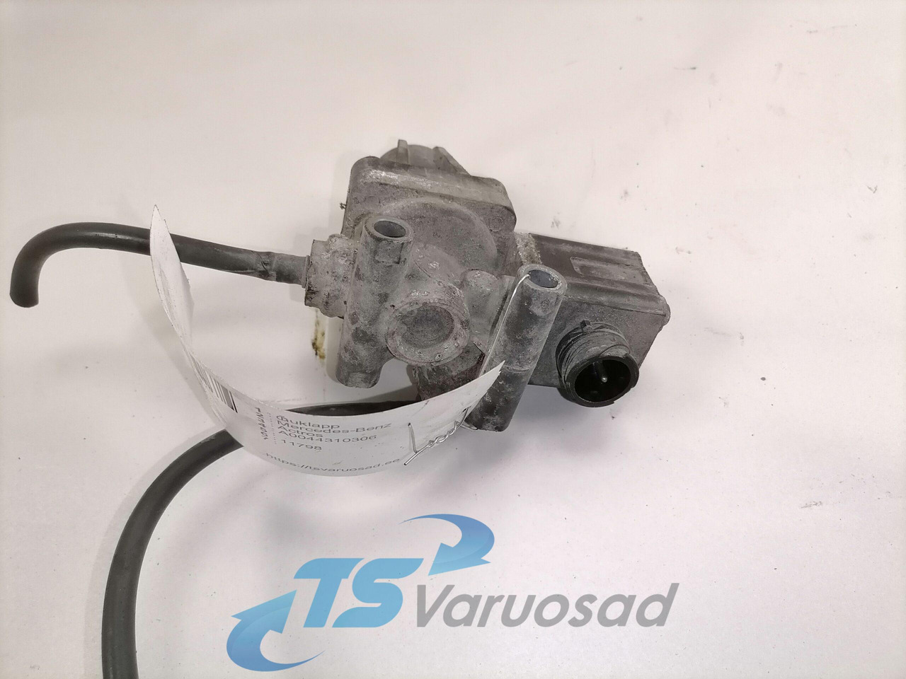Mercedes-Benz Air pressure control valve A0044310306 - Fékszelep - Teherautó: 2 kép. Mercedes-Benz Air pressure control valve A0044310306 - Fékszelep - Teherautó: 2 kép.