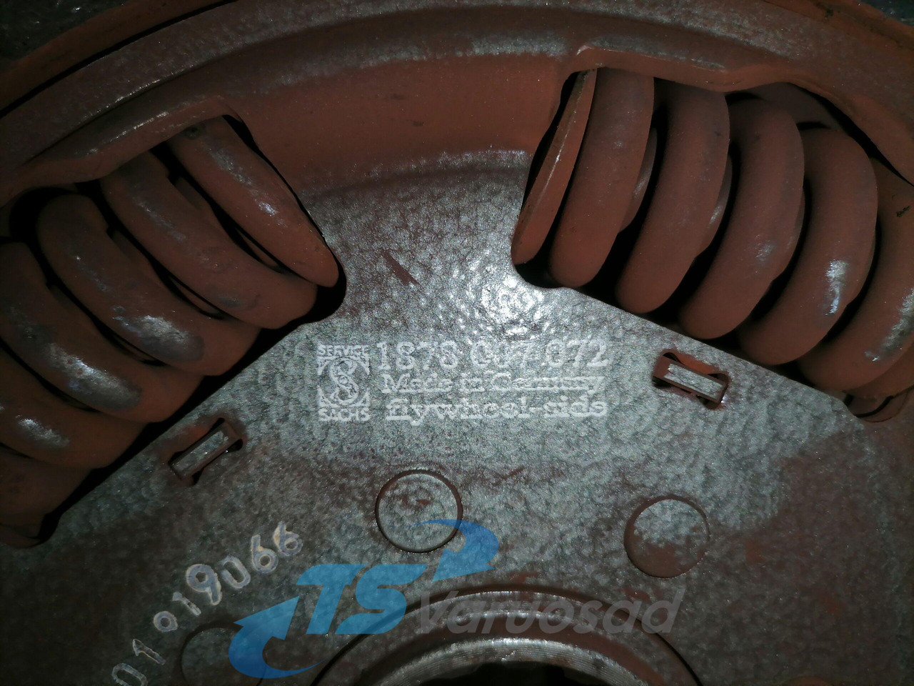 Mercedes-Benz Clutch A0242502501 - Kuplung és alkatrészek - Teherautó: 3 kép. Mercedes-Benz Clutch A0242502501 - Kuplung és alkatrészek - Teherautó: 3 kép.