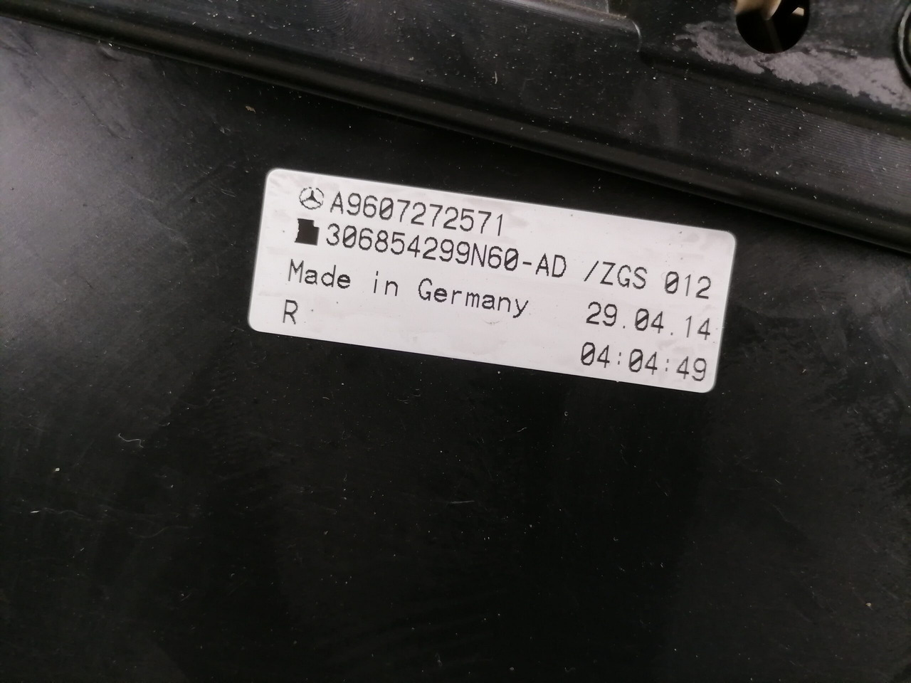 Mercedes-Benz Door trim panel A9607272571 - Ajtó és alkatrészek - Teherautó: 3 kép. Mercedes-Benz Door trim panel A9607272571 - Ajtó és alkatrészek - Teherautó: 3 kép.