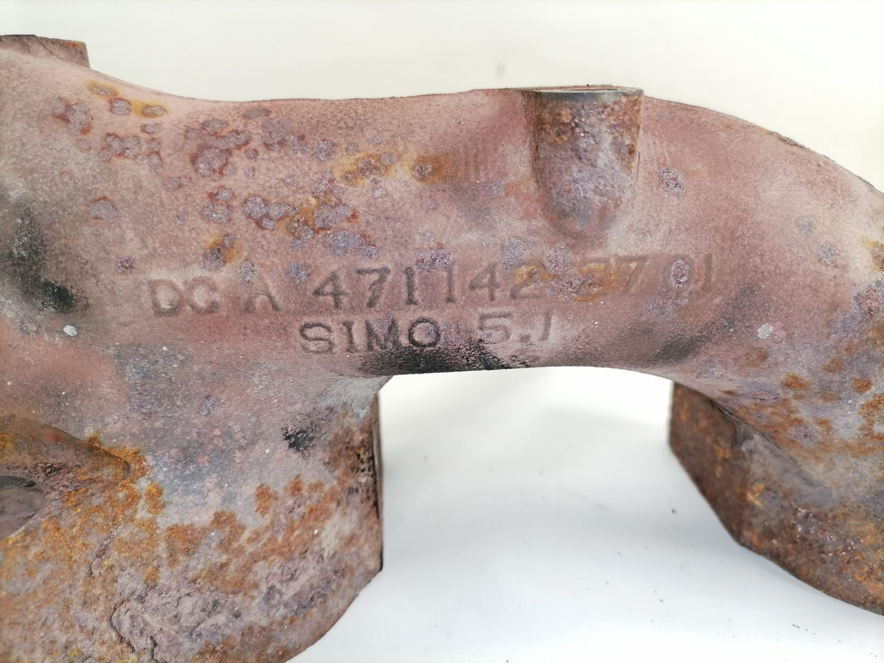 Mercedes-Benz Exhaust mainfold A4711422701 - Kipufogó leömlő - Teherautó: 2 kép. Mercedes-Benz Exhaust mainfold A4711422701 - Kipufogó leömlő - Teherautó: 2 kép.
