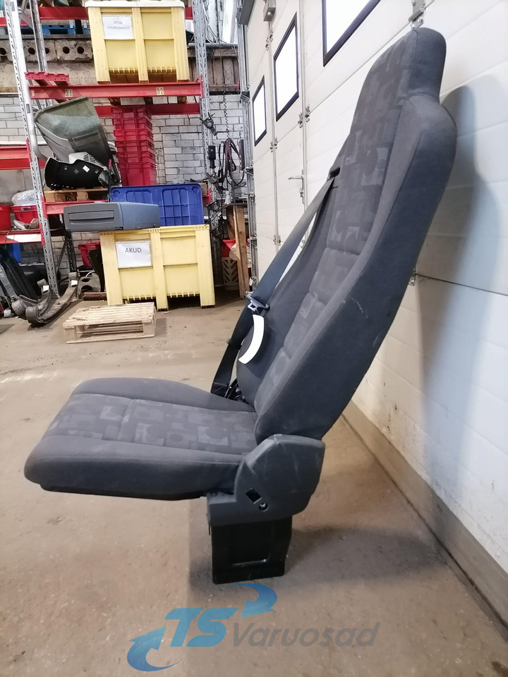 Mercedes-Benz Kaasreisija iste A9439100601 - Ülés - Teherautó: 3 kép. Mercedes-Benz Kaasreisija iste A9439100601 - Ülés - Teherautó: 3 kép.