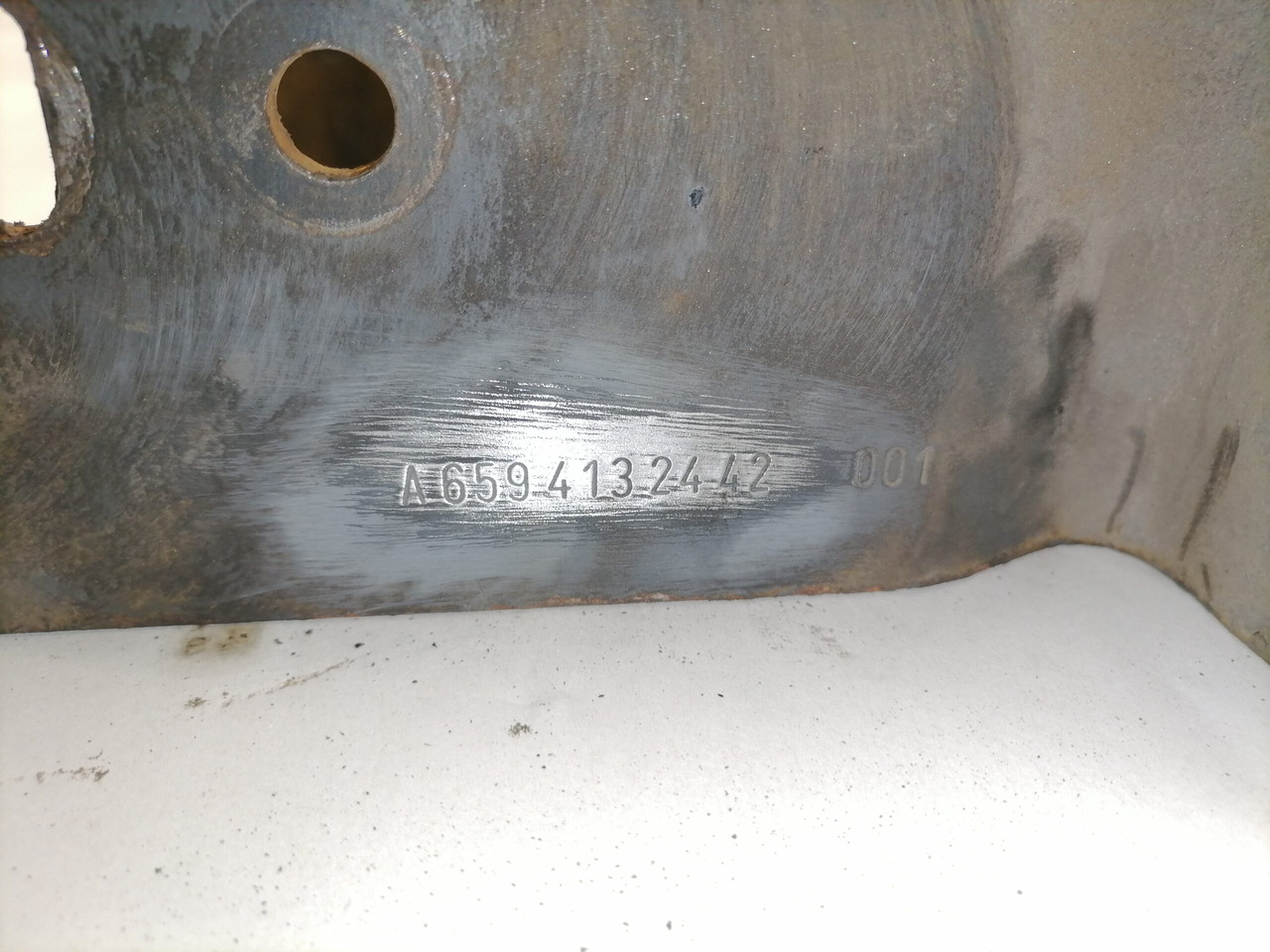 Mercedes-Benz Kardaani tugilaagri kandur A6594132442 - Kardántengely - Teherautó: 4 kép. Mercedes-Benz Kardaani tugilaagri kandur A6594132442 - Kardántengely - Teherautó: 4 kép.