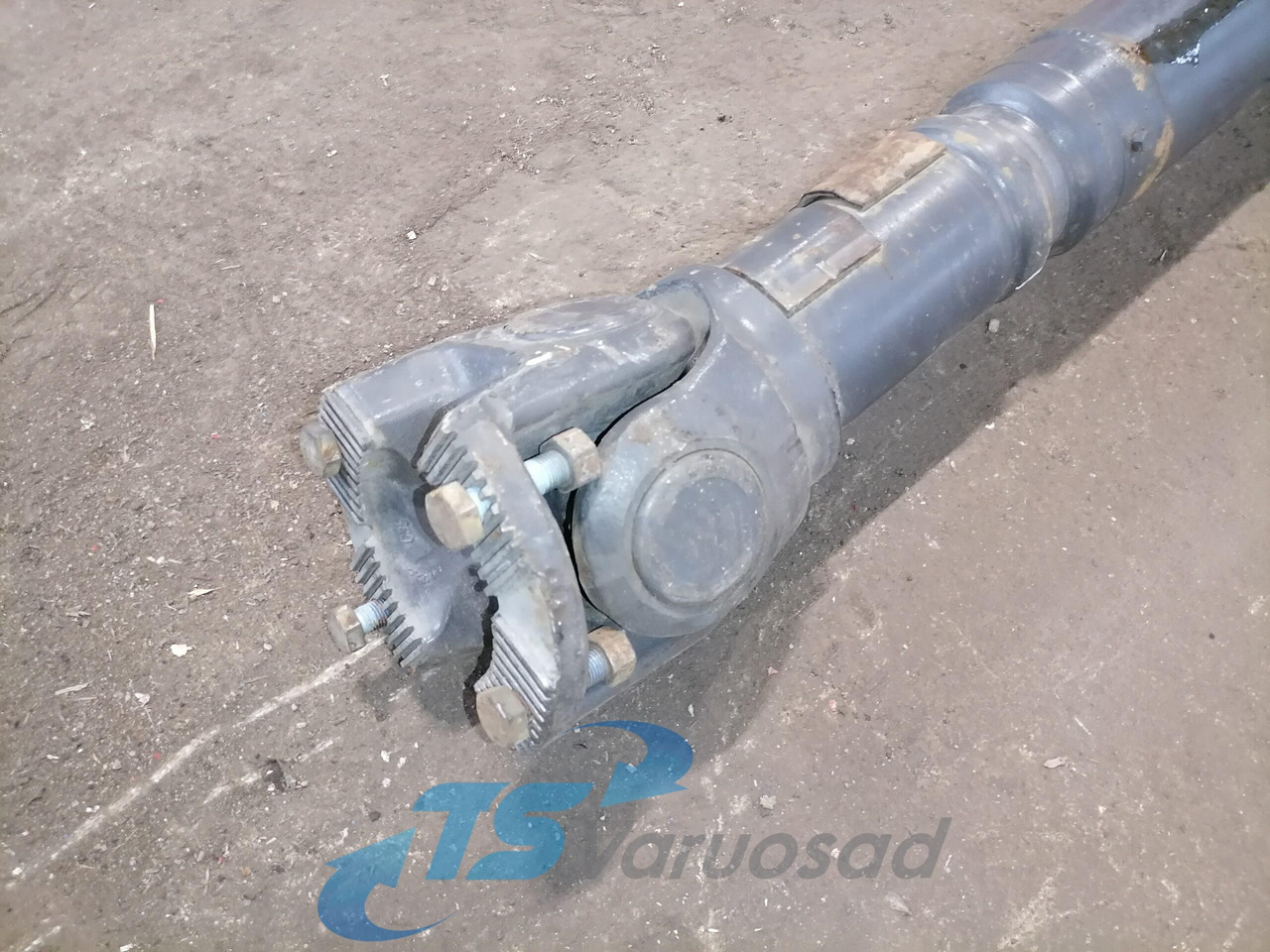 Mercedes-Benz Propeller shaft A6574103402 - Kardántengely - Teherautó: 3 kép. Mercedes-Benz Propeller shaft A6574103402 - Kardántengely - Teherautó: 3 kép.
