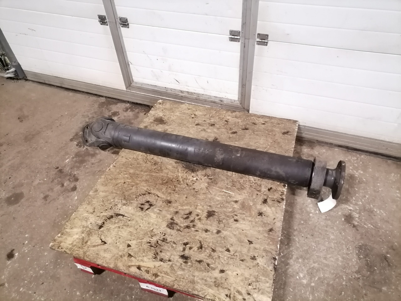 Mercedes-Benz Propeller shaft A6594100101 - Kardántengely - Teherautó: 1 kép. Mercedes-Benz Propeller shaft A6594100101 - Kardántengely - Teherautó: 1 kép.