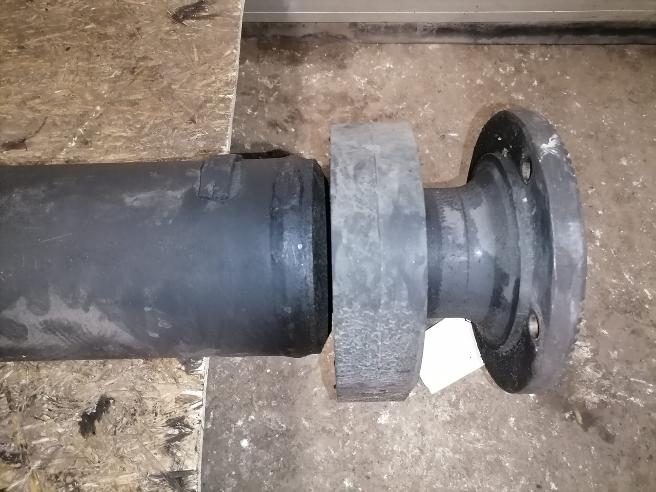 Mercedes-Benz Propeller shaft A6594100101 - Kardántengely - Teherautó: 2 kép. Mercedes-Benz Propeller shaft A6594100101 - Kardántengely - Teherautó: 2 kép.