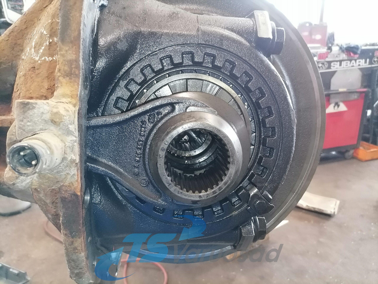 Mercedes-Benz Reduktor R485-13A/C22.5 2,92 9460712 - Véglehajtás - Teherautó: 5 kép. Mercedes-Benz Reduktor R485-13A/C22.5 2,92 9460712 - Véglehajtás - Teherautó: 5 kép.