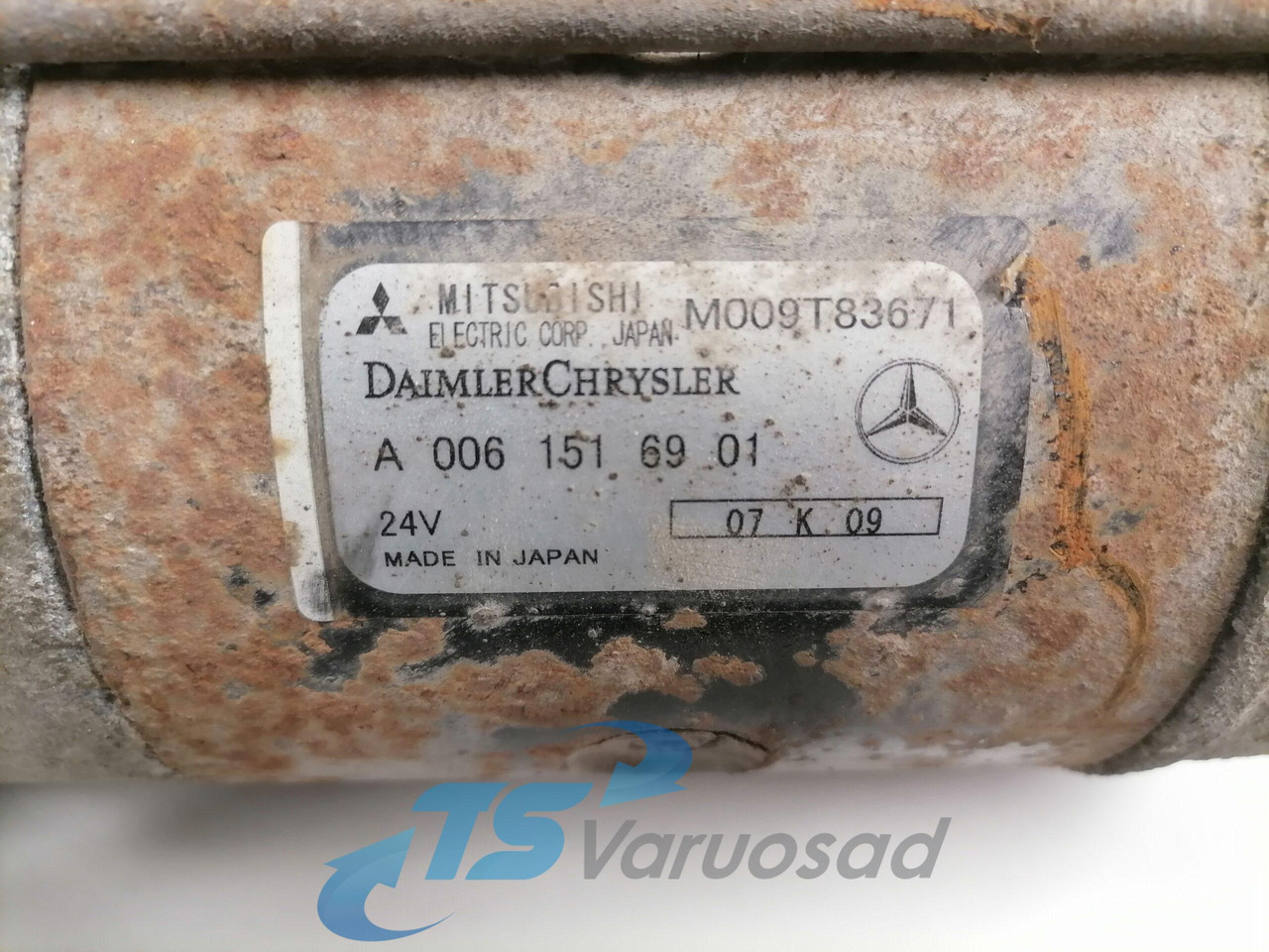 Mercedes-Benz Starter A0061516901 - Indítómotor - Teherautó: 3 kép. Mercedes-Benz Starter A0061516901 - Indítómotor - Teherautó: 3 kép.