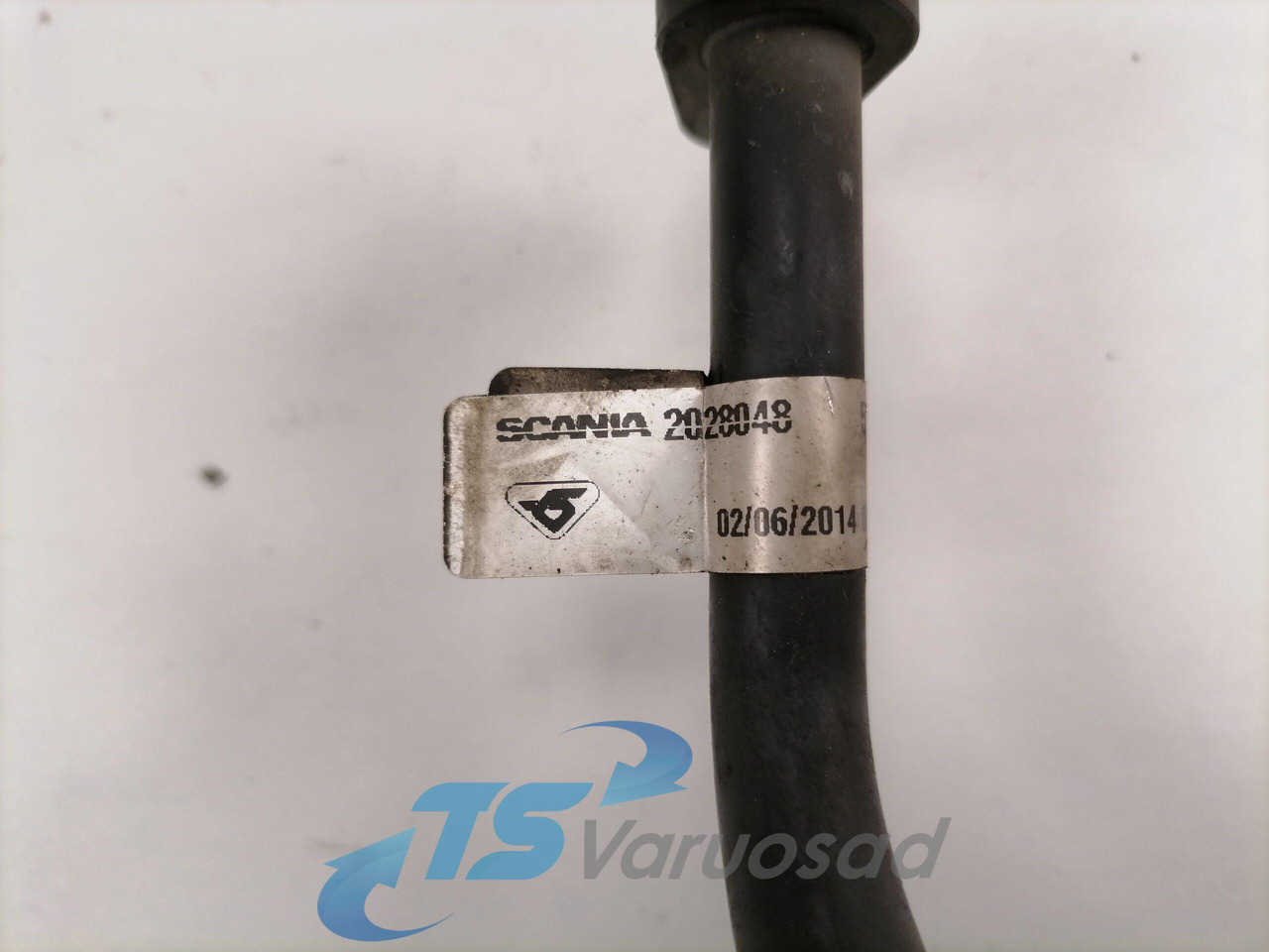 Scania A/C pipe 2028048 - Fűtés/ Szellőzés gep - Teherautó: 5 kép. Scania A/C pipe 2028048 - Fűtés/ Szellőzés gep - Teherautó: 5 kép.