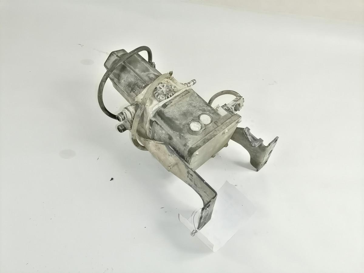 Scania ADBlue pump 2963717 - Üzemanyagrendszer - Teherautó: 2 kép. Scania ADBlue pump 2963717 - Üzemanyagrendszer - Teherautó: 2 kép.