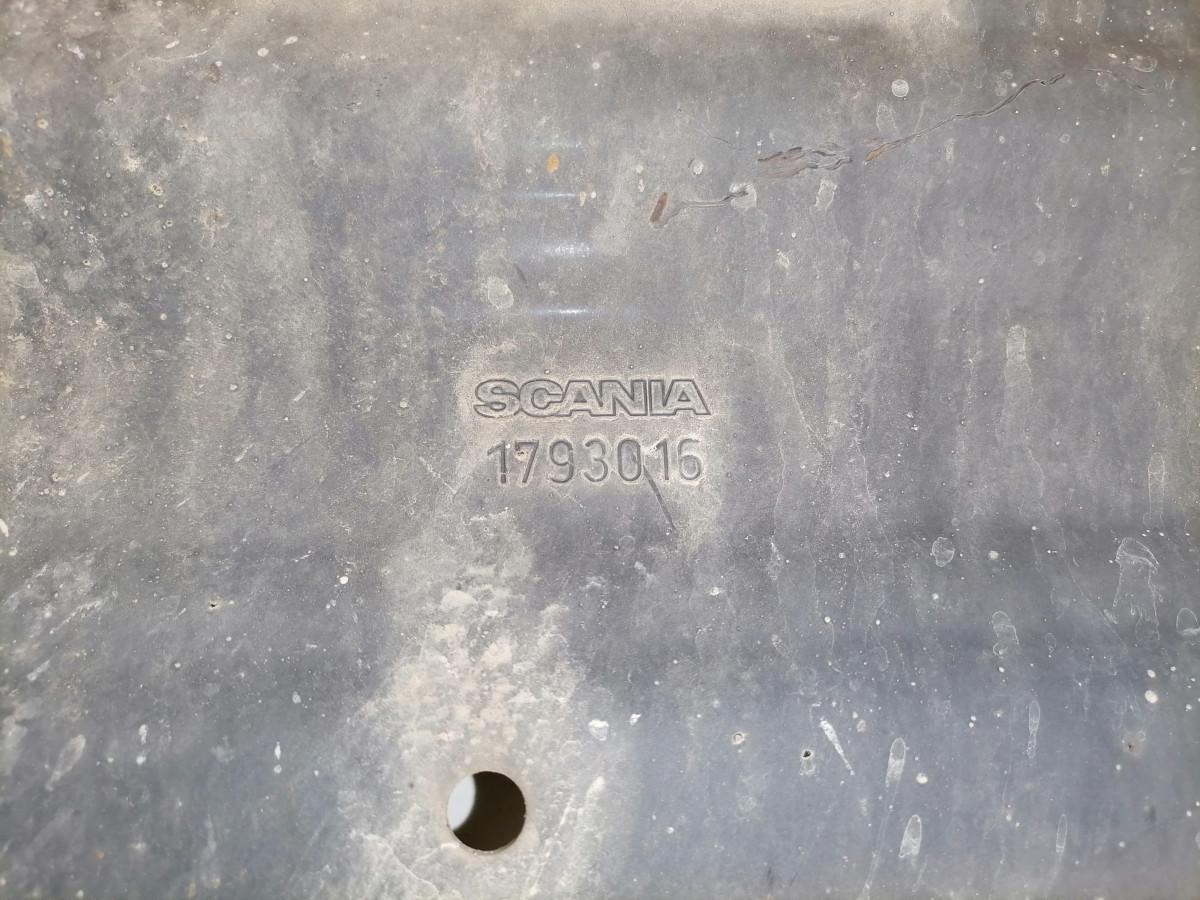 Scania Air dryer carrier plate 2105660 - Fékszelep - Teherautó: 3 kép. Scania Air dryer carrier plate 2105660 - Fékszelep - Teherautó: 3 kép.