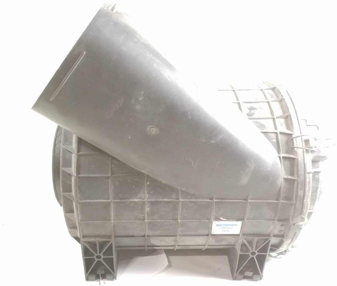 Scania Air filter housing 1387545 - Légbeszívó rendszer - Teherautó: 2 kép. Scania Air filter housing 1387545 - Légbeszívó rendszer - Teherautó: 2 kép.