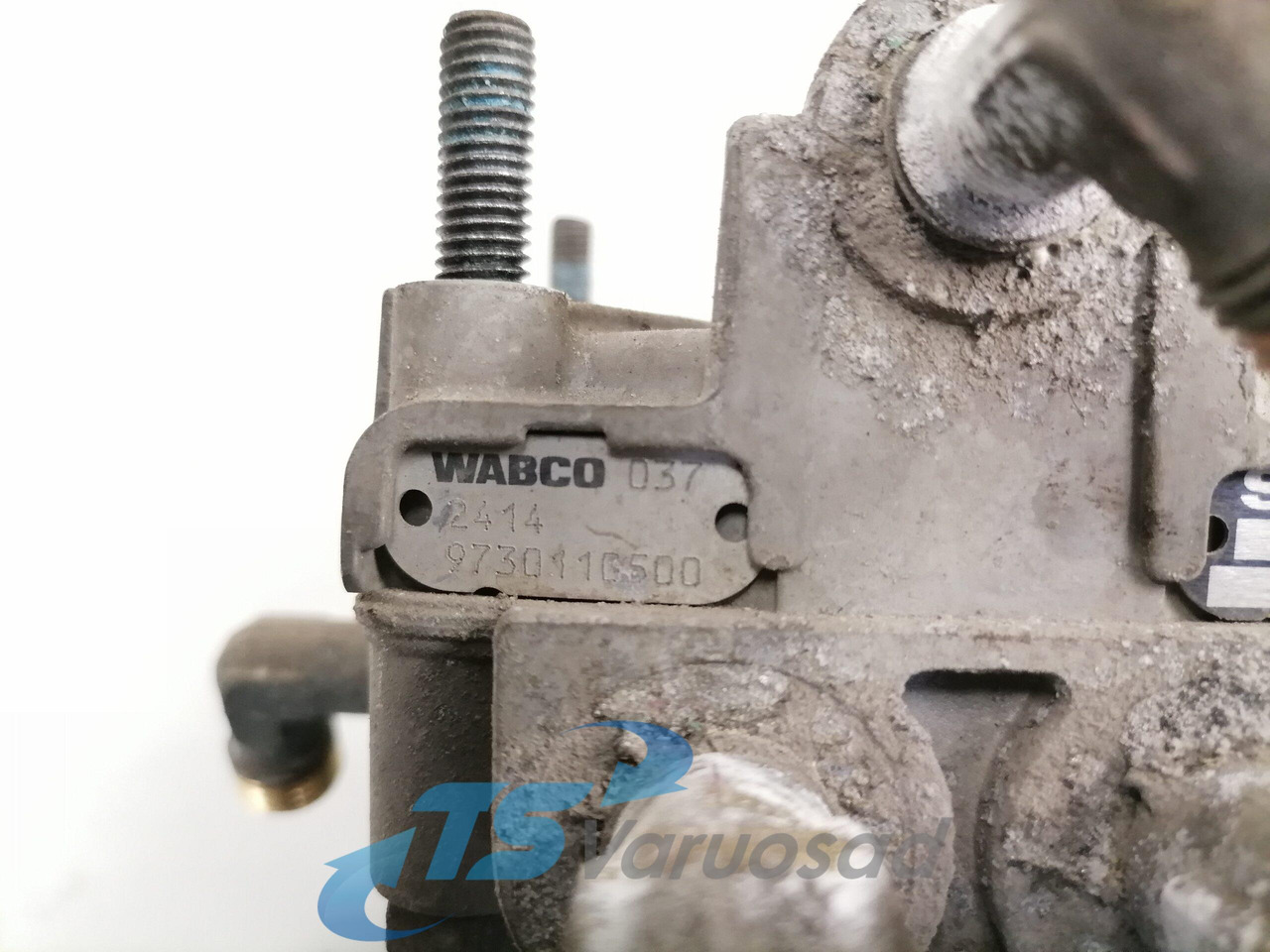 Scania Air pressure control valve 1425183 - Fékszelep - Teherautó: 5 kép. Scania Air pressure control valve 1425183 - Fékszelep - Teherautó: 5 kép.