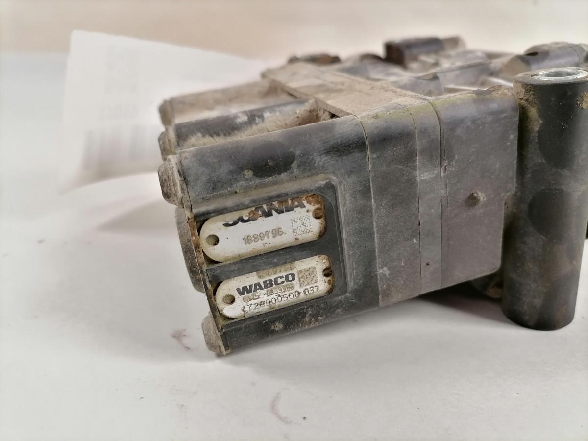 Scania Air suspension control valve, ECAS 1889796 - Fékszelep - Teherautó: 4 kép. Scania Air suspension control valve, ECAS 1889796 - Fékszelep - Teherautó: 4 kép.