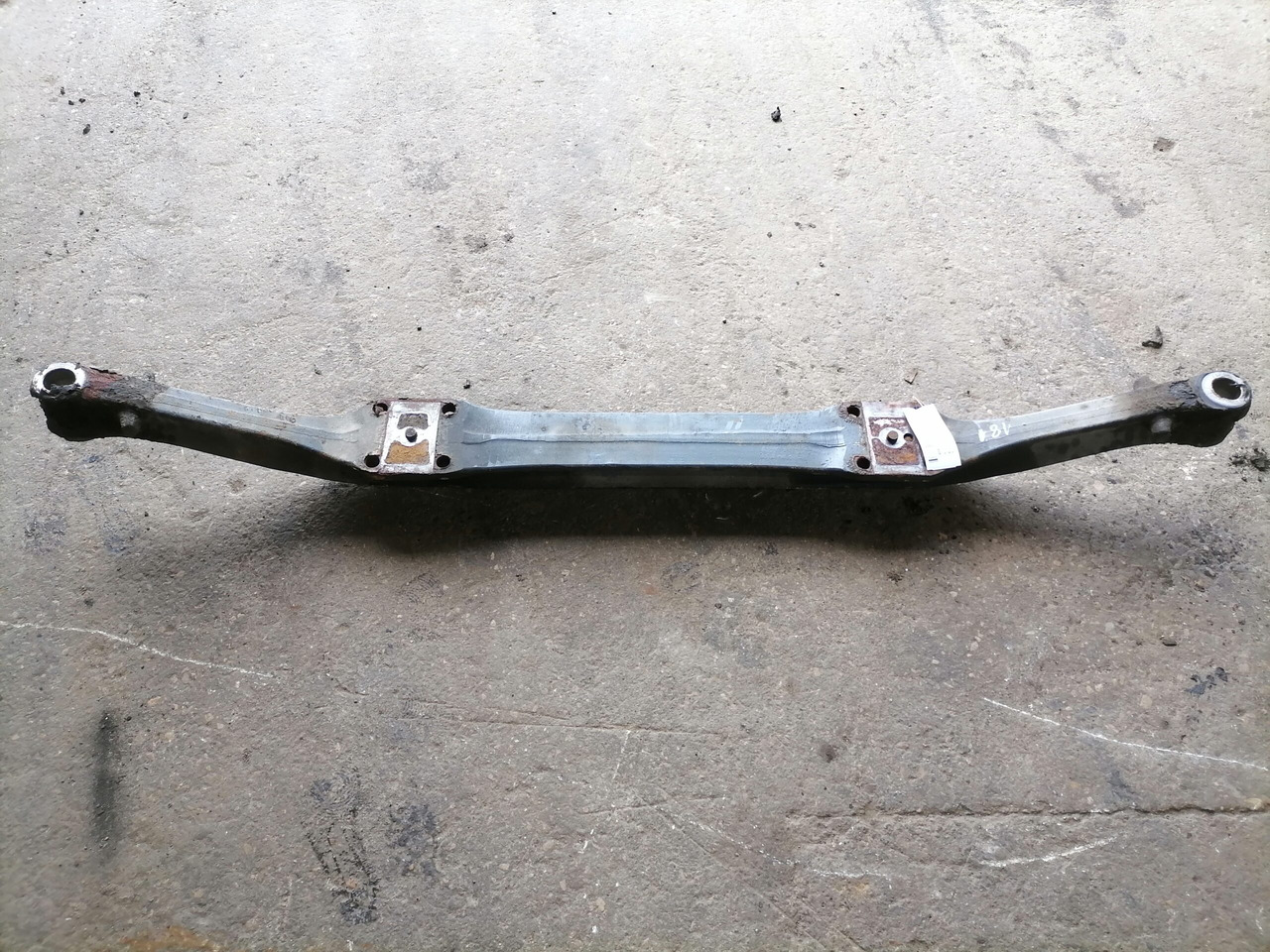 Scania Axel housing 1394399 - Első tengely - Teherautó: 2 kép. Scania Axel housing 1394399 - Első tengely - Teherautó: 2 kép.