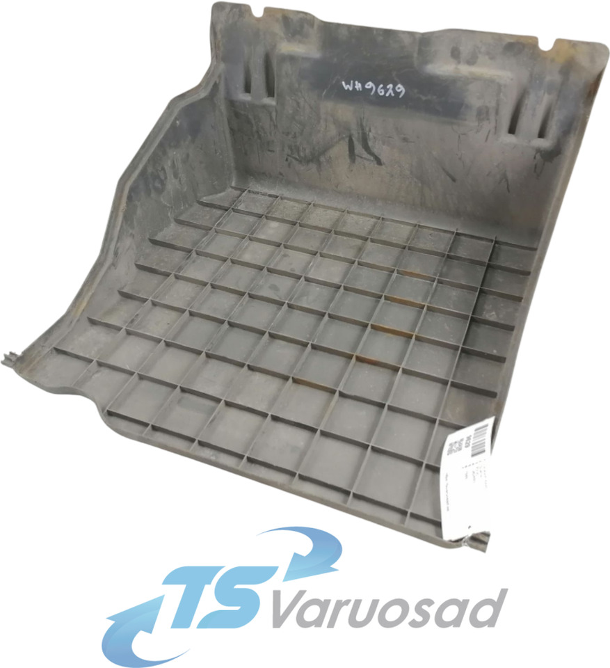Scania Battery cover 1362693 - Akkumulátor - Teherautó: 1 kép. Scania Battery cover 1362693 - Akkumulátor - Teherautó: 1 kép.
