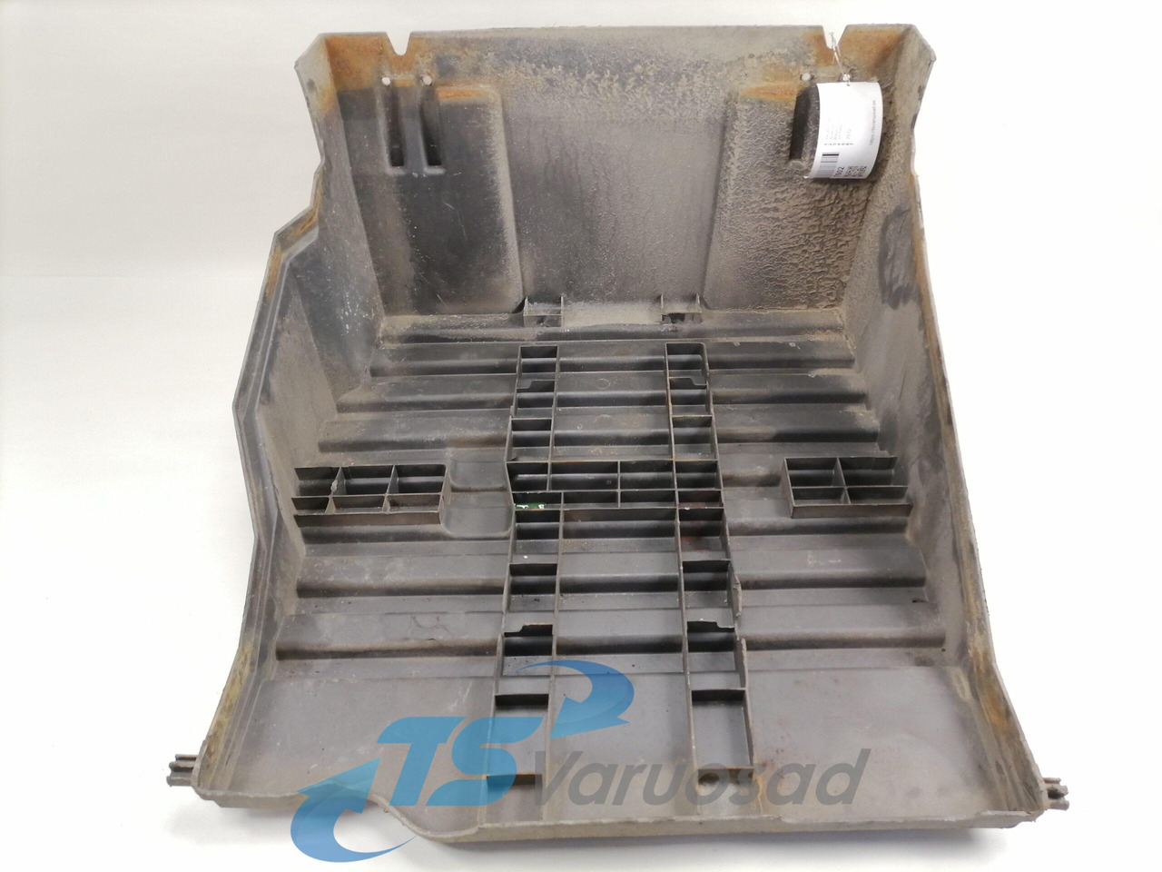 Scania Battery cover 1779507 - Akkumulátor - Teherautó: 5 kép. Scania Battery cover 1779507 - Akkumulátor - Teherautó: 5 kép.