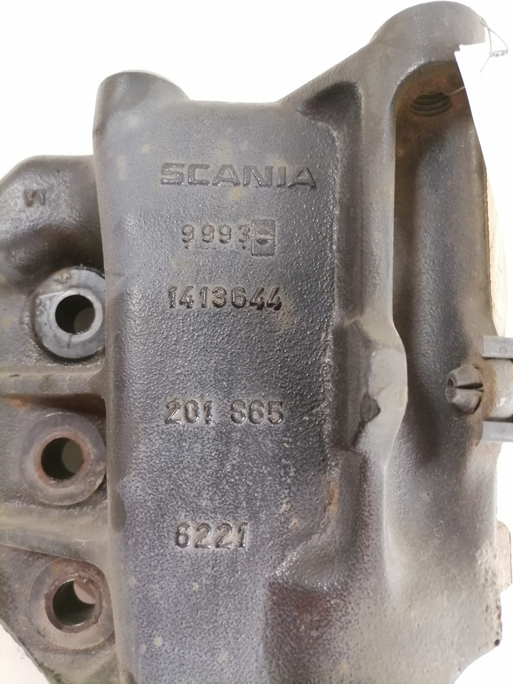 Scania Bracket 1413644 - Keret/ Alváz - Teherautó: 4 kép. Scania Bracket 1413644 - Keret/ Alváz - Teherautó: 4 kép.