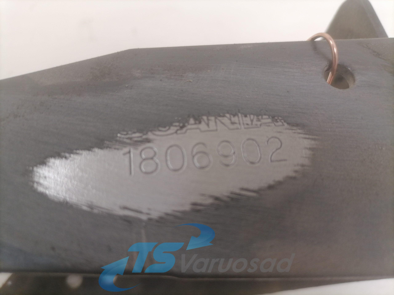 Scania Bracket 1806902 - Keret/ Alváz - Teherautó: 2 kép. Scania Bracket 1806902 - Keret/ Alváz - Teherautó: 2 kép.