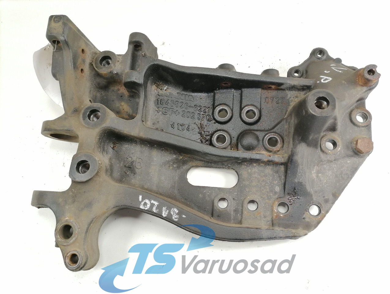 Scania Bracket 1846826 - Keret/ Alváz - Teherautó: 3 kép. Scania Bracket 1846826 - Keret/ Alváz - Teherautó: 3 kép.