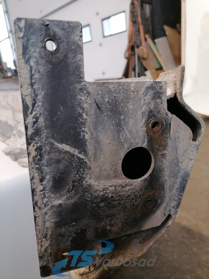 Scania Bumper 1731206 - Lökhárító - Teherautó: 2 kép. Scania Bumper 1731206 - Lökhárító - Teherautó: 2 kép.